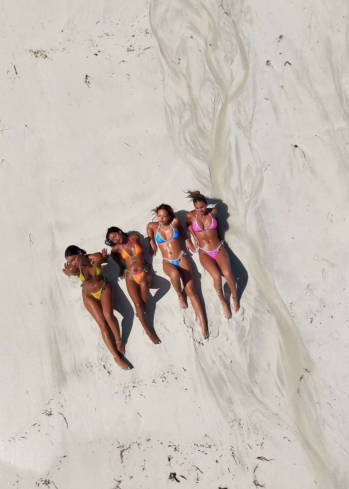 How to Choose Swimwear That Stays Put in the Waves