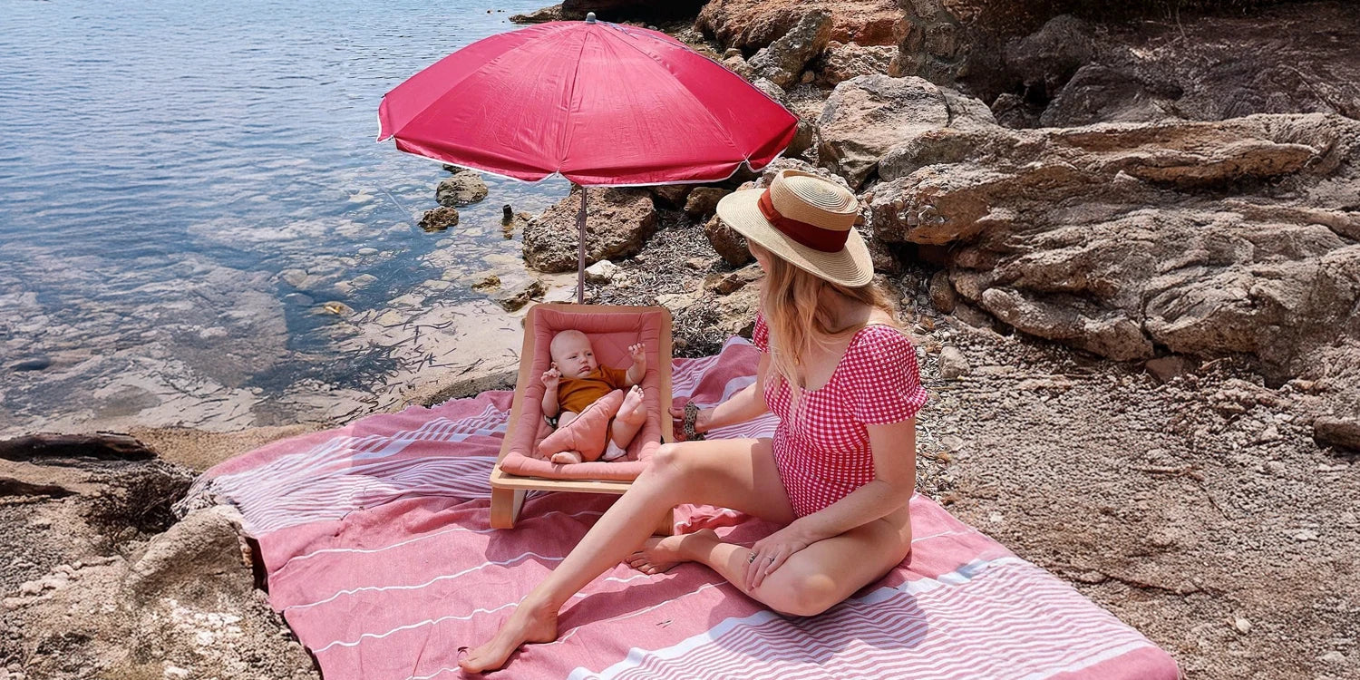 Bébé à la plage : nos conseils et astuces