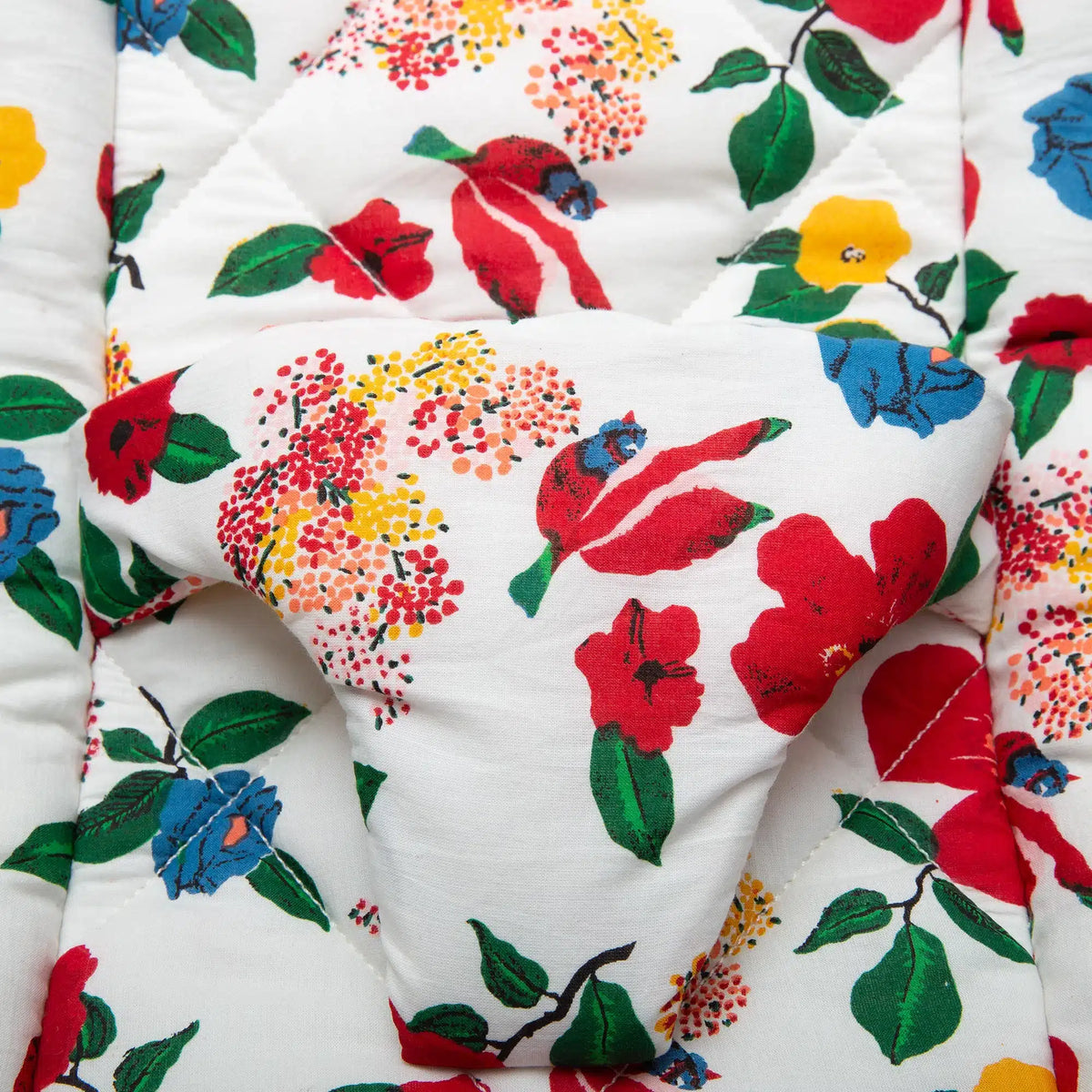 LEVO DOLL HIBISCUS