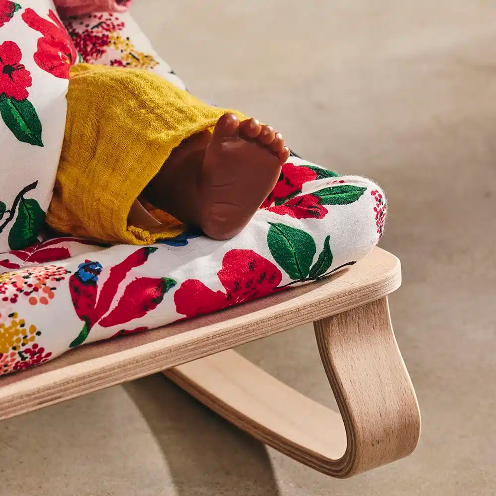 LEVO DOLL HIBISCUS